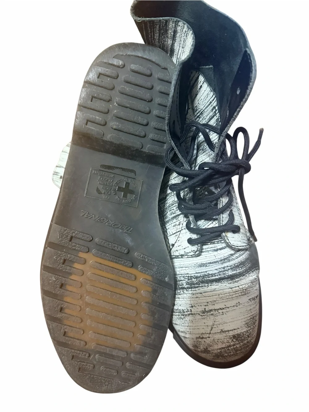 N/A dr martens